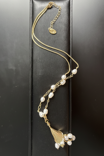 Elegant Gold & Freshwater Pearl Necklace – Botanical Blossom Pendant